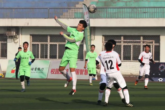 快船大胜国王，球队老板被禁赛仍成焦点